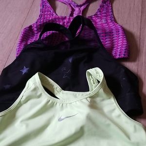 Sport bras size L